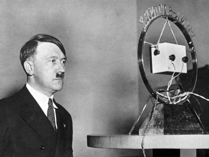 hitler radio
