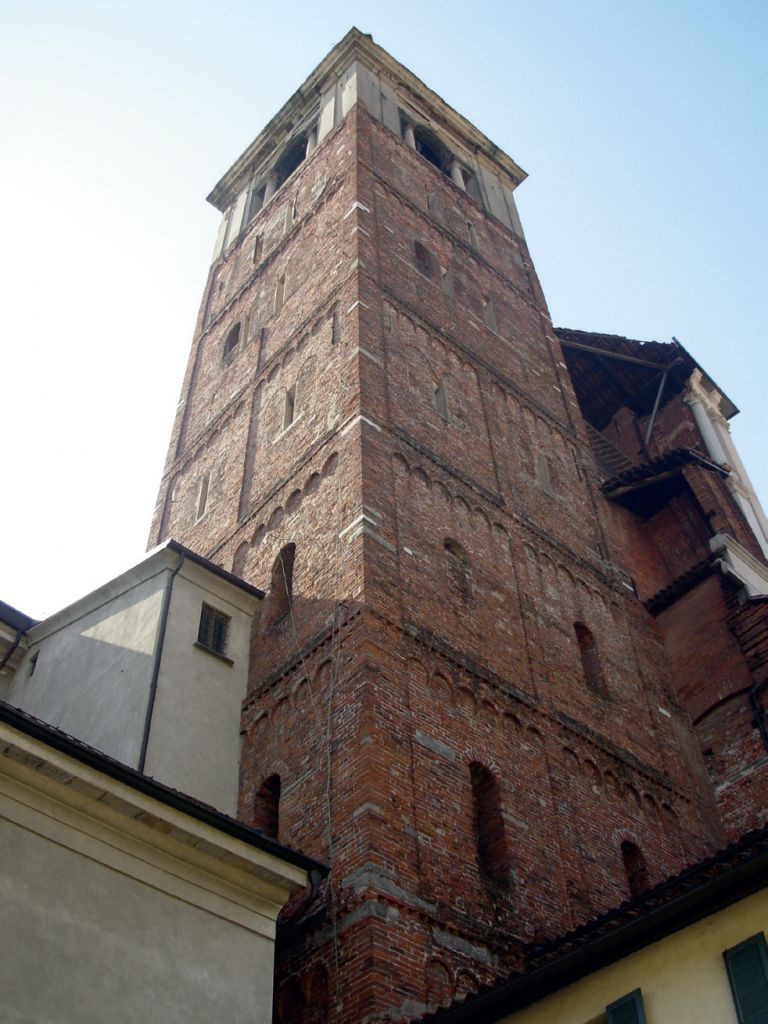 la cattedrale di Santa Maria a Novara